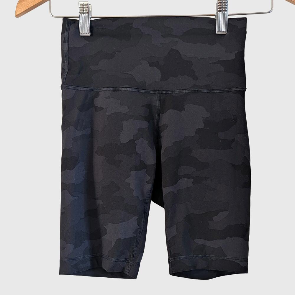 Lululemon Wunder Train High-Rise 8” Shorts Heitage 365 Camo Deep Coal Multi